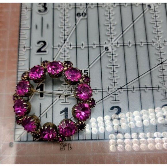 Purple & Pink Rhinestone Brooch Large Prong Set Stones Gold Tone Vintage - Picture 7 of 7
